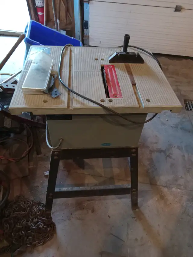 table saw in Power Tools in Kitchener / Waterloo - Image 4