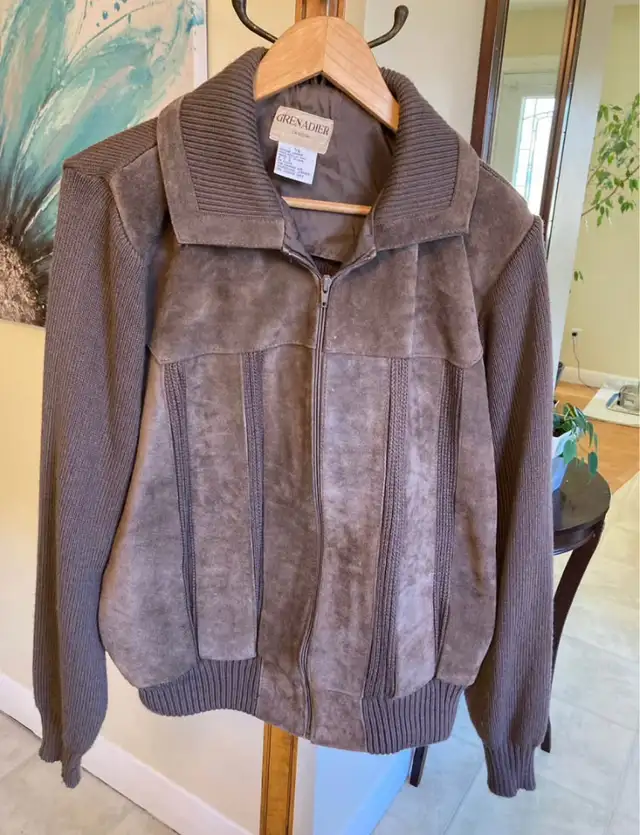 Vintage Grenadier Leather Knit Jacket in Men's in Kitchener / Waterloo - Image 3