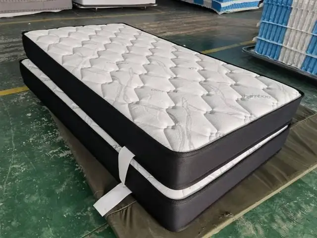 Matelas et Cadre de Lit Confort Premium – Livraison Gratuite & P in Beds & Mattresses in Longueuil / South Shore - Image 2