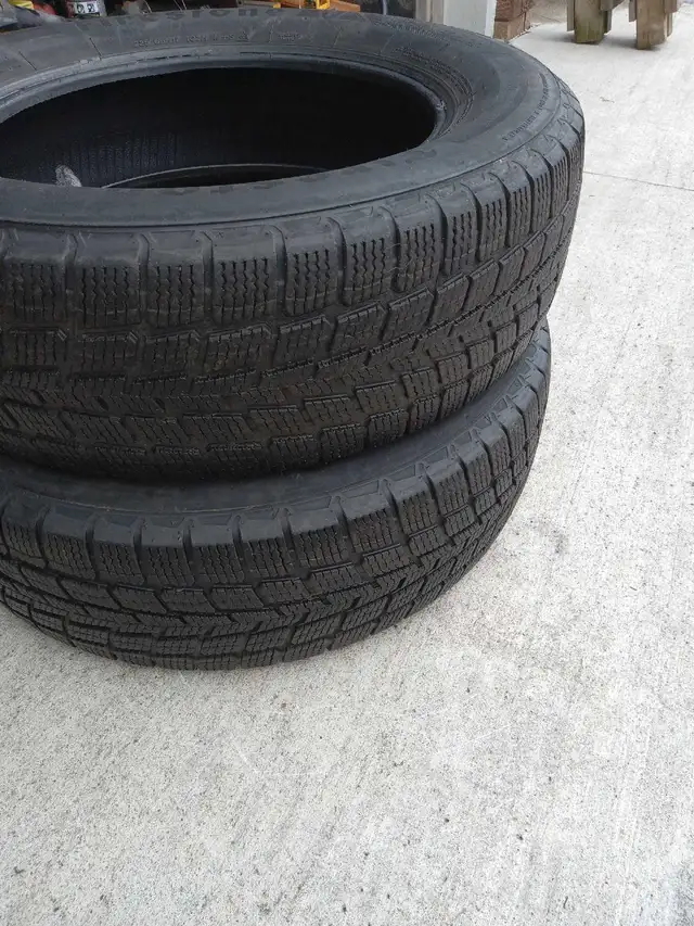 Pair of Firestone tires in Tires & Rims in Cambridge - Image 4