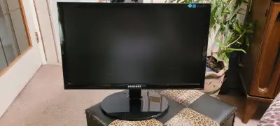 Samsung 20" Computer monitor, View more
