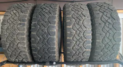 Used 275/65/18 set of 4 Goodyear Wranglers. Used as winter tires then bought new all seasons. $200 o...