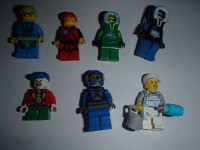 7 Lego Figures