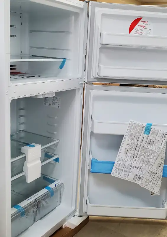 Frigidaire 30" 18 cu. ft. Top Freezer Refrigerator - White in Refrigerators in Bedford - Image 3