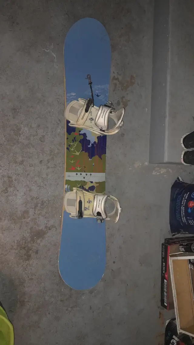 BURTON SNOWBOARD WITH BINDINGS AND SAFETY STRAP | Snowboard | St ...