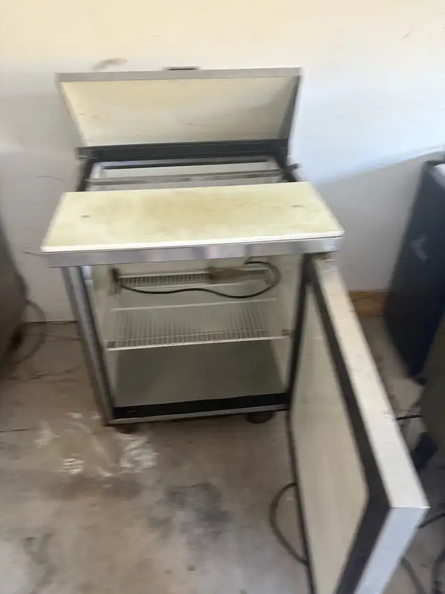 27” salad fridge  in Refrigerators in Dartmouth - Image 2