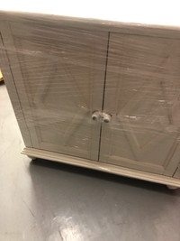Cabinet with glass top for LR, BR or hallway