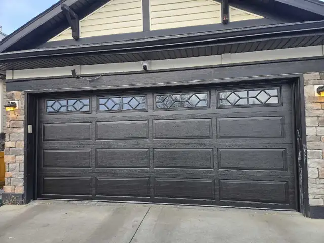 SAME DAY Garage Door Repair - LOWEST PRICE GUARANTEE! in Garage Door in Calgary - Image 2