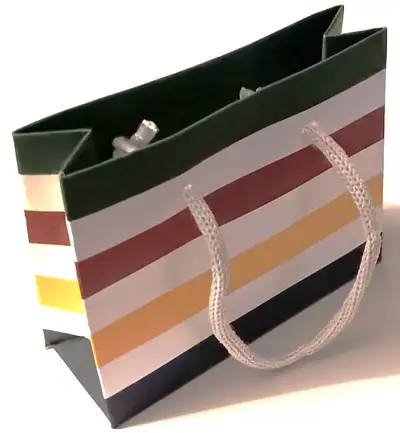 This Hudson's Bay Company gift bag is ideal for gifting travel-size perfumes, jewellery, small wrist...