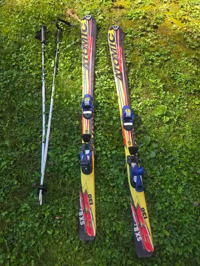 Atomic SX 8.2 Skis with Poles, View more