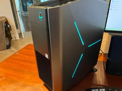 Alienware Aurora R8 gaming pc, View more