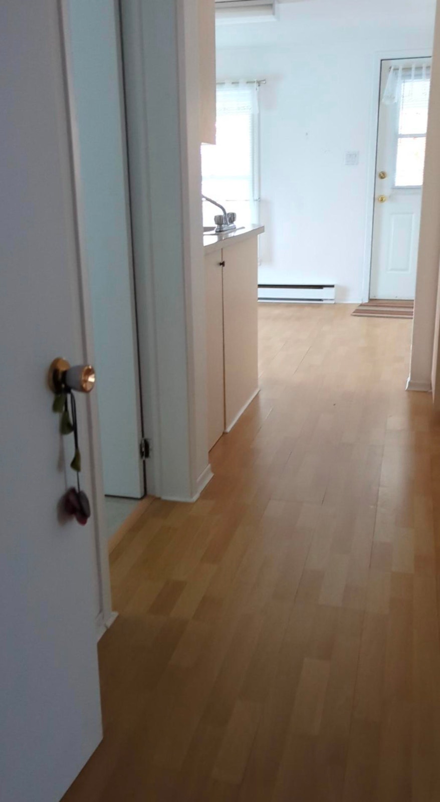 3 1/2 Chauffé/Éclairé/Déneigé + Wi-Fi — photo 2
