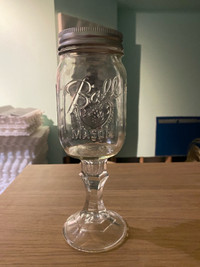 LIKE NEW! Mason Jar Wine Glass