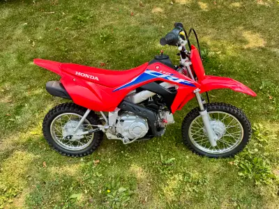 2022 crf 110 Super clean bike around 40 hours on it Fresh oil change and filters Lots of aftermarket...