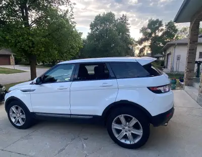 2014 Range Rover Evoque - PRIVATE SALE - Luxury vehicle Luxury SUV at GREAT PRICE!! Clean title PUSH...