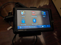 XL size 5" Garmin Nuvi GPS with accessories