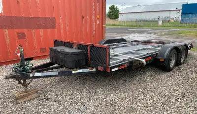 16’ TANDEM DECK TRAILER * 90% SOLID, SOME ISSUES • ONTARIO OWNERSHIP • RAMPS & TAILGATE • GALVANIZED...