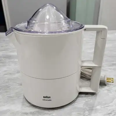 Vintage 80s Braun Electric Citrus Juicer, View more