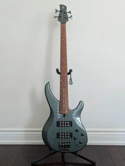 Yamaha TRBX304 Bass (Stand not included), View more