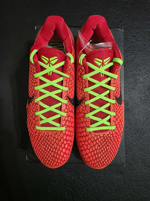 Kobe 6 Reverse Grinch size 8 in Men's Shoes in Mississauga / Peel Region - Image 4