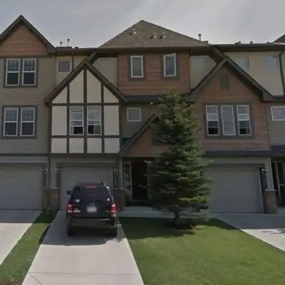 Spacious and modern, this 2 master bedrooms plus Den townhouse in Evergreen, Calgary SW is perfect f...