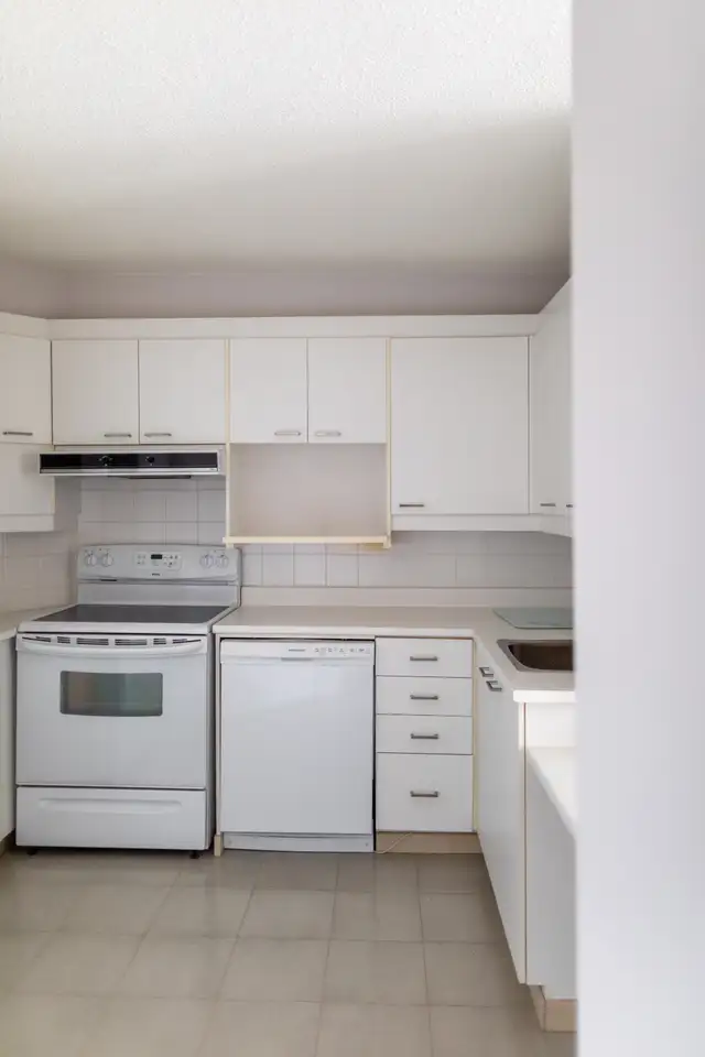 1-bedroom condo for rent -  Ile des Soeurs in Long Term Rentals in City of Montréal - Image 8