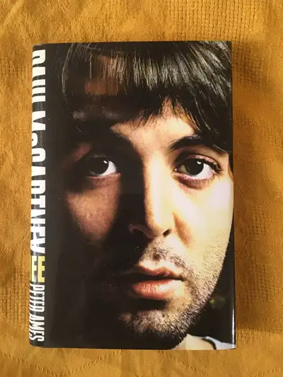 Peter Ames Carlin - Paul McCartney, A Life - Hard Cover with Dust Jacket - Published by: A Touchston...