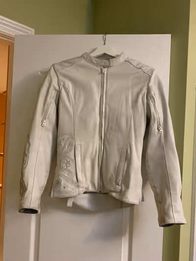 Stunning leather jacket, rare one of a kind piece, that has been sitting in my closet for too long a...