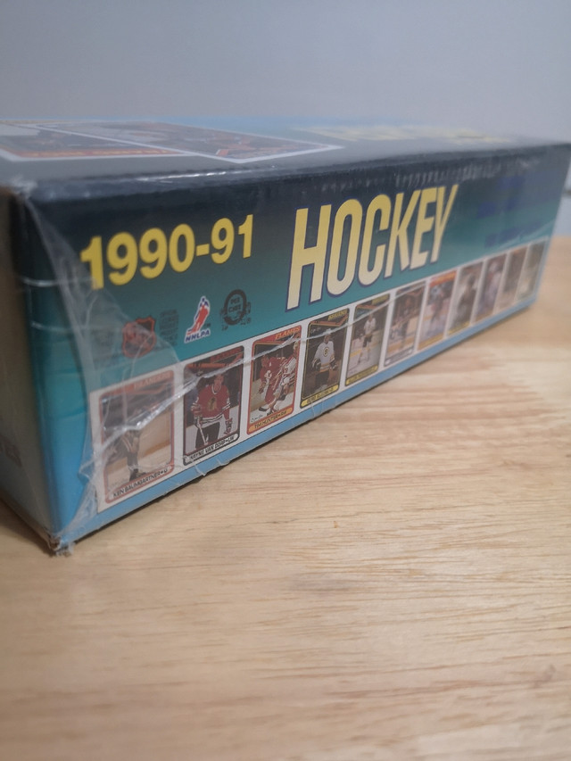 1990-1991 O-PEE-CHEE FACTORY SEALED Set in Arts & Collectibles in Grand Bend - Image 4