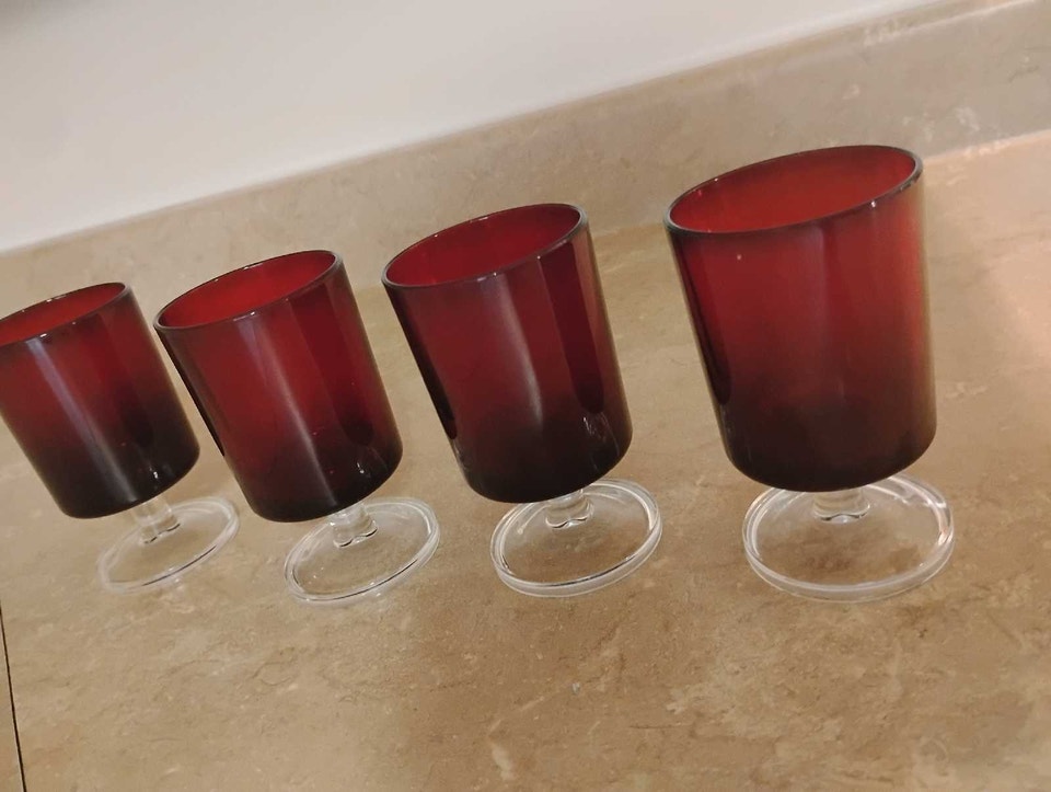 Ruby Red Stemmed Glasses Set of 4 | Arts & Collectibles | City of ...