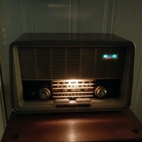 Spectacular 1950s Graetz Komtess 611 German Tube Radio