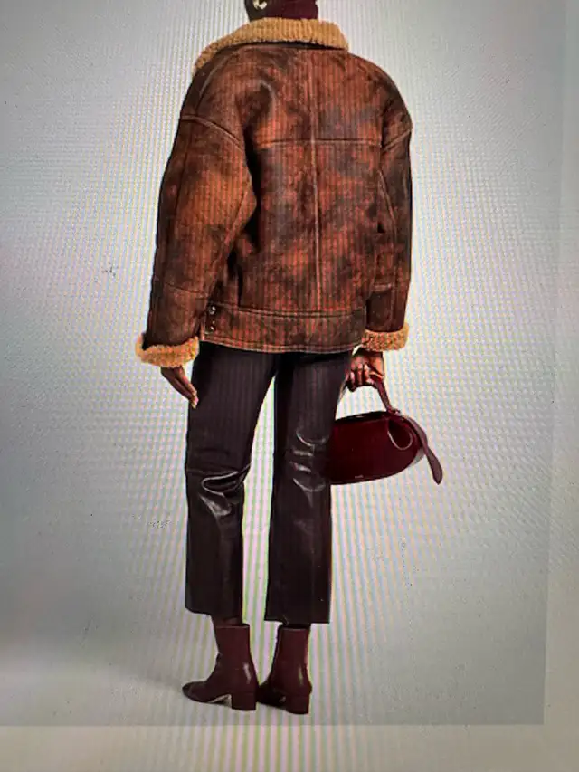 authentic Sandro leather shearling sharpa jacket brown new in Women's - Tops & Outerwear in City of Montréal - Image 5