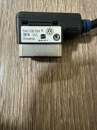 Genuine Volkswagen Audi MDI Adapter Cable - IPod (30-Pin)