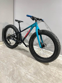 Trek Farley 5  Fat Bike [Small] ⭐ Deore and 27.5 Studded Tires ⭐