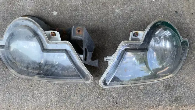 2003 - 2007 Silverado Avalanche Sierra parts in Auto Body Parts in London - Image 7