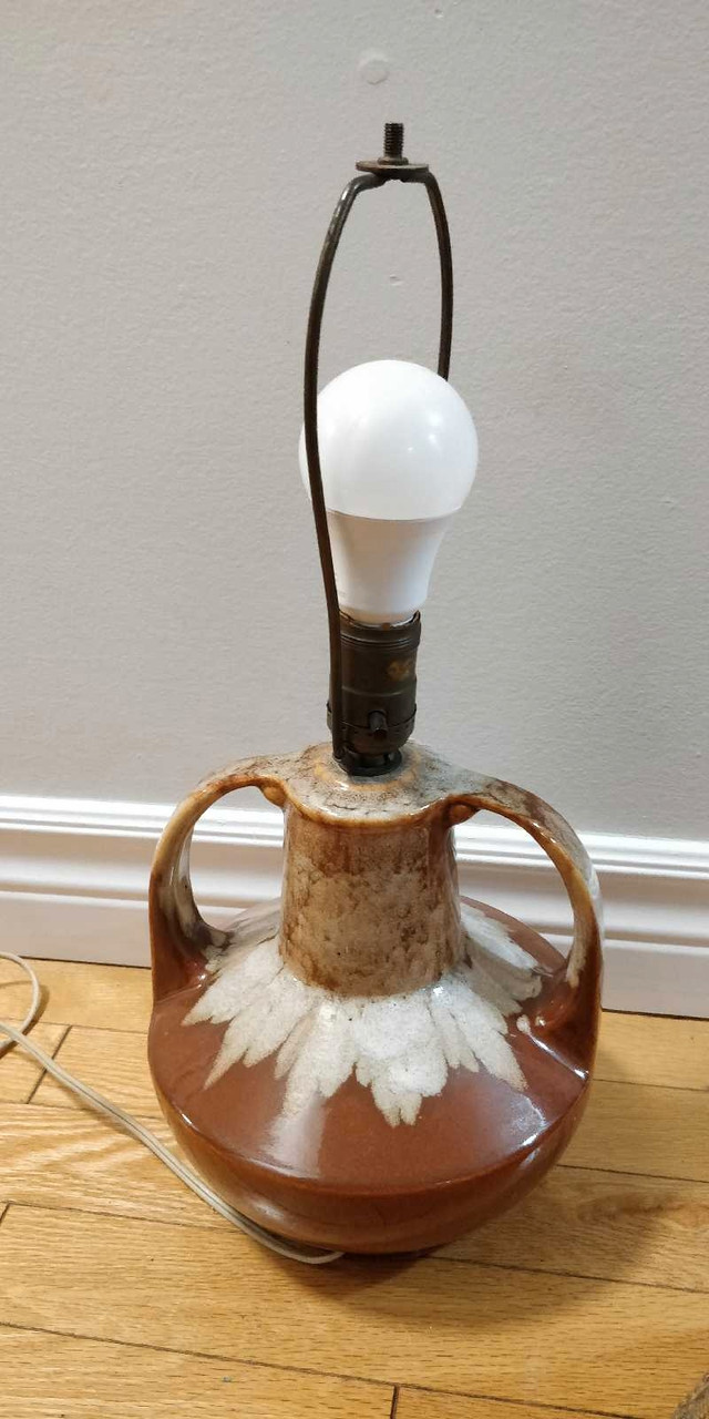 Vintage Medalta pottery No.33 lamp (Canadian-made Medicine Hat) in Indoor Lighting & Fans in Ottawa - Image 3