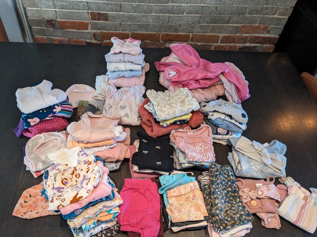 Lot vêtements bébé fille 6-12 mois et 9 mois (70+ morceaux) dans Vêtements - 9 à 12 mois  à Ville de Montréal