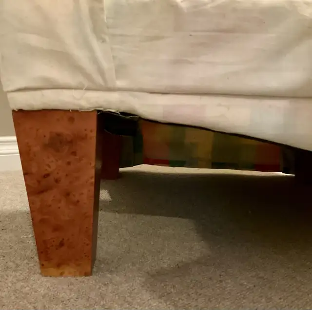 Accent Chair, Medium Size,quality wood construction in Chairs & Recliners in Victoria - Image 4