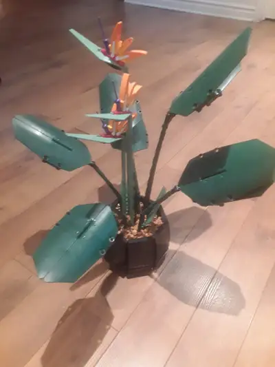 Set complet avec les pièces extras. Le tout dans la boite d'origine avec les instructions. Les pièce...