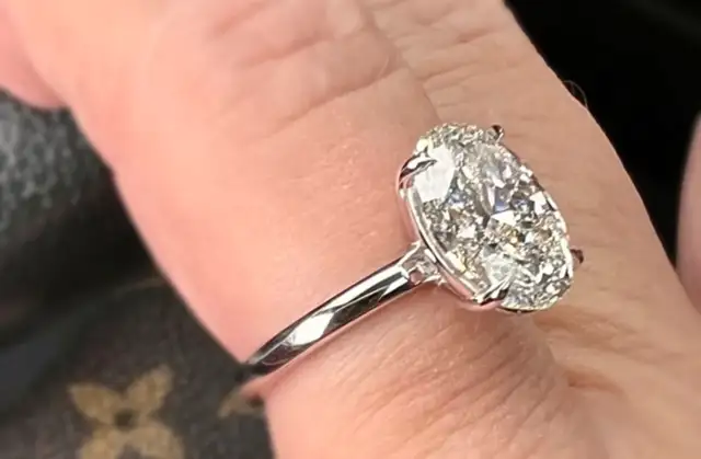 4 carat diamond solitaire, like new!63848997773825123