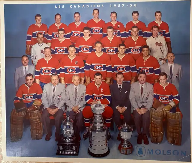 Superbe collection d'équipement de hockey in Hockey in Laval / North Shore - Image 11