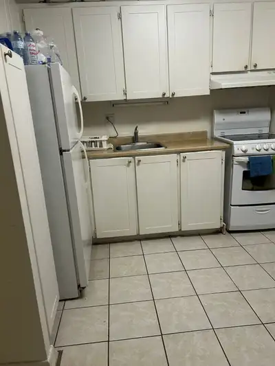 1 bedroom apartment available in a 2 bedroom apartment. A Lady preferred. Affordable as per the loca...