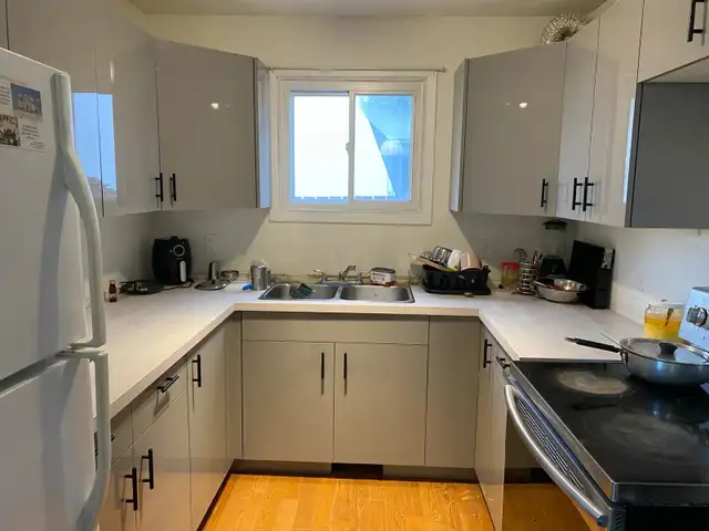 Kitchen Renovations – Cabinets, Countertops & Backsplash in Cabinets & Countertops in Edmonton - Image 6