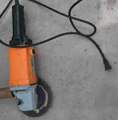 I'm selling a used Chicago Electric 7" angle grinder, perfect for your grinding and cutting needs. T...