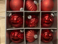  Christmas glass ball tree ornements 6 boxes /45 boules de Noel