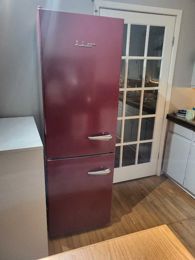 Retro refrigerator in Refrigerators in Pembroke - Image 2