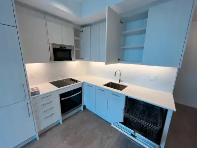 New 1BR Condo –Bloor/Danforth Subway at door! Dishwasher, w/d