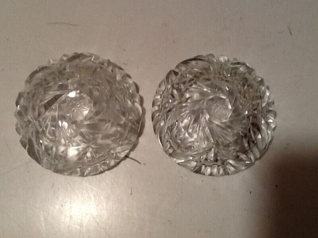 MATCHING CRYSTAL ASHTRAYS. 225 in Hobbies & Crafts in Calgary - Image 3