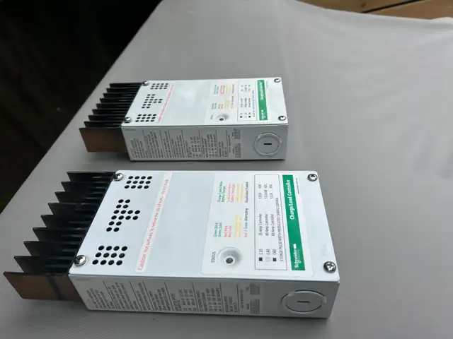 40 Amp Solar Charge Controller503116188437063683