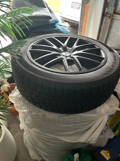 20 inch alloy wheels and winter tire package 5x114.3mm bolt pattern. Suitable for various vehicle ma...